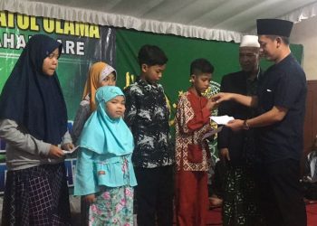 NU Pare Santuni Ratusan Anak Yatim