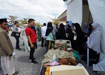 Pasien Gempa Lombok Dirawat di Kontainer