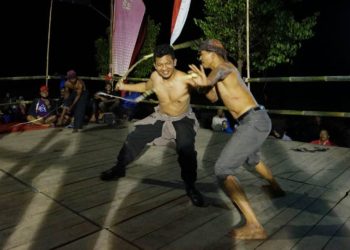 Cambuk Tiban, Ritual Warga Kediri Memanggil Hujan