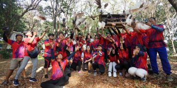 Rayakan Anniversary Pertama, GGCC Lepas Burung di Hutan Joyoboyo