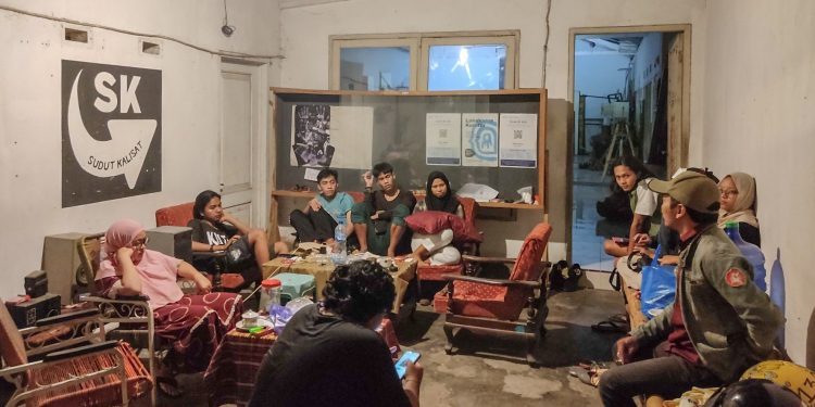 Aktivis Sudut Kalisat Ikut Pameran Seni Dunia di Jerman