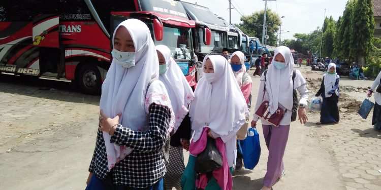 Lirboyo Kembali Membuka Pintu untuk Para Santri