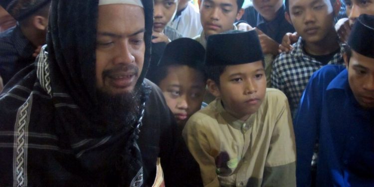 Mari Ikut Shalat Tarawih Tercepat di Dunia