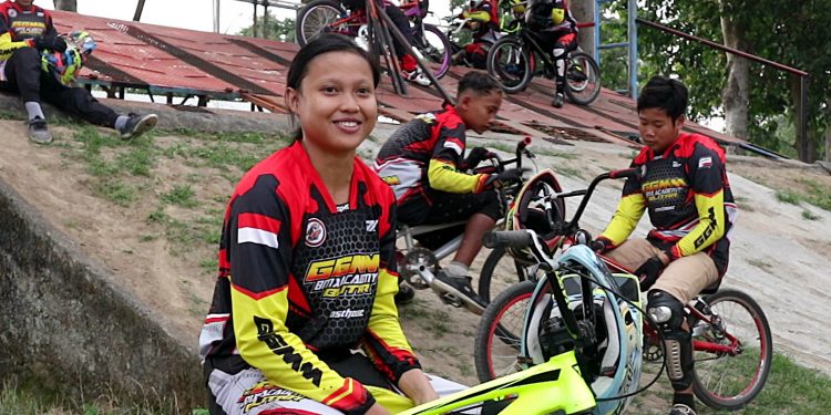 Crosser BMX Perempuan Kelas Dunia Pulang ke Blitar