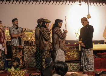 Sujiwo Tejo: Gua Selomangleng Kediri, Cikal Bakal Nusantara
