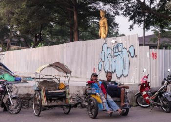 Warga Kota Kediri Belum Bisa Menikmati Keindahan Alun-alun Akibat Sengketa