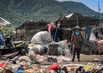 Para Pengidap Gangguan Mental yang Hidup Bersama Sampah