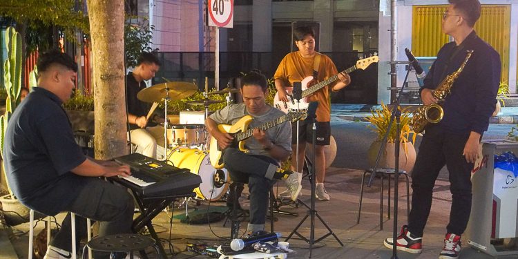 Jazz yang Sunyi di Kota Tulungagung