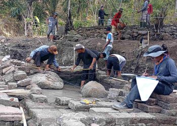 Pusat Studi Agama Abad 11 Ditemukan di Gunung Klotok