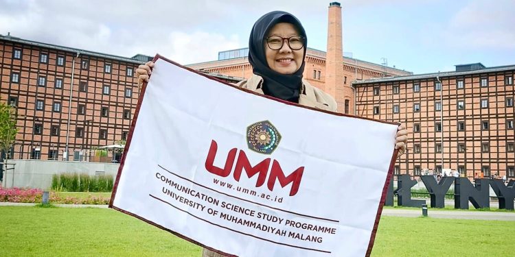Dosen Universitas Muhammadiyah Malang Mengajar di Kampus Polandia