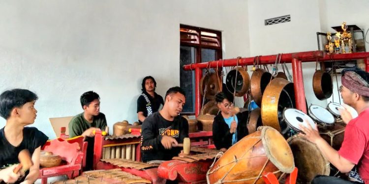 Merawat Keberagaman Agama Lewat Tabuhan Gamelan