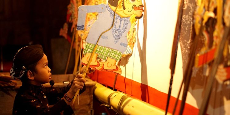 Madjid Panjalu, Dalang Cilik dari Kediri