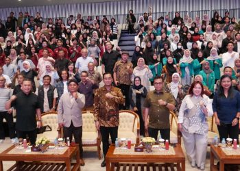 Wamen Komdigi dan Tokoh Bangsa Mengkaji Gelap Terang Indonesia di Reuni Aktivis Pers Mahasiswa