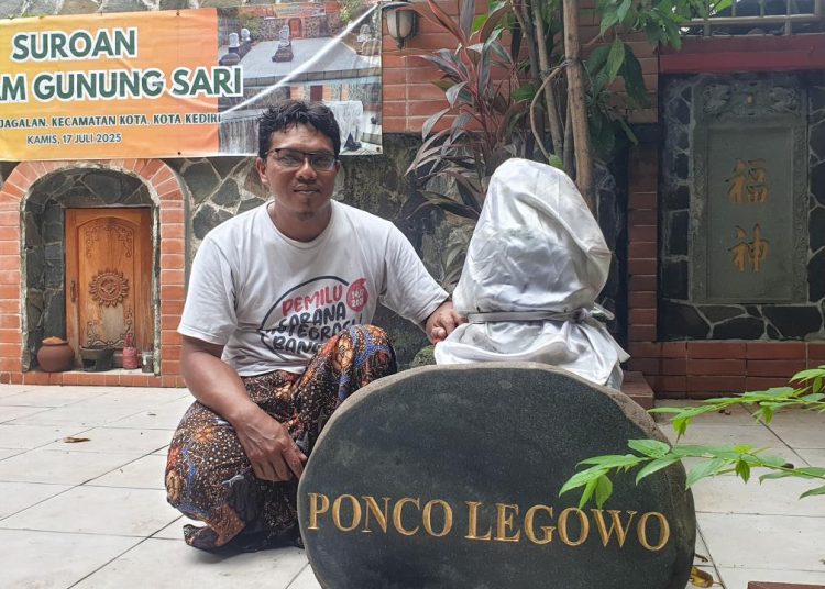 Gunung Sari, Makam di Antara Kisah Laskar Diponegoro dan Sekartaji
