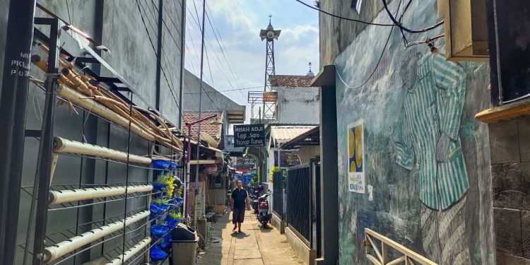 Di Gang Sempit Pecinan Kediri, Empat Agama Hidup Berdampingan