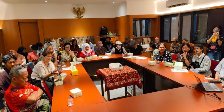 Pemutaran film The Last Supper di Pusat Riset dan Advokasi Serikat Jesuit (PRAKSIS). (Foto: Yolinda Puspitarini)